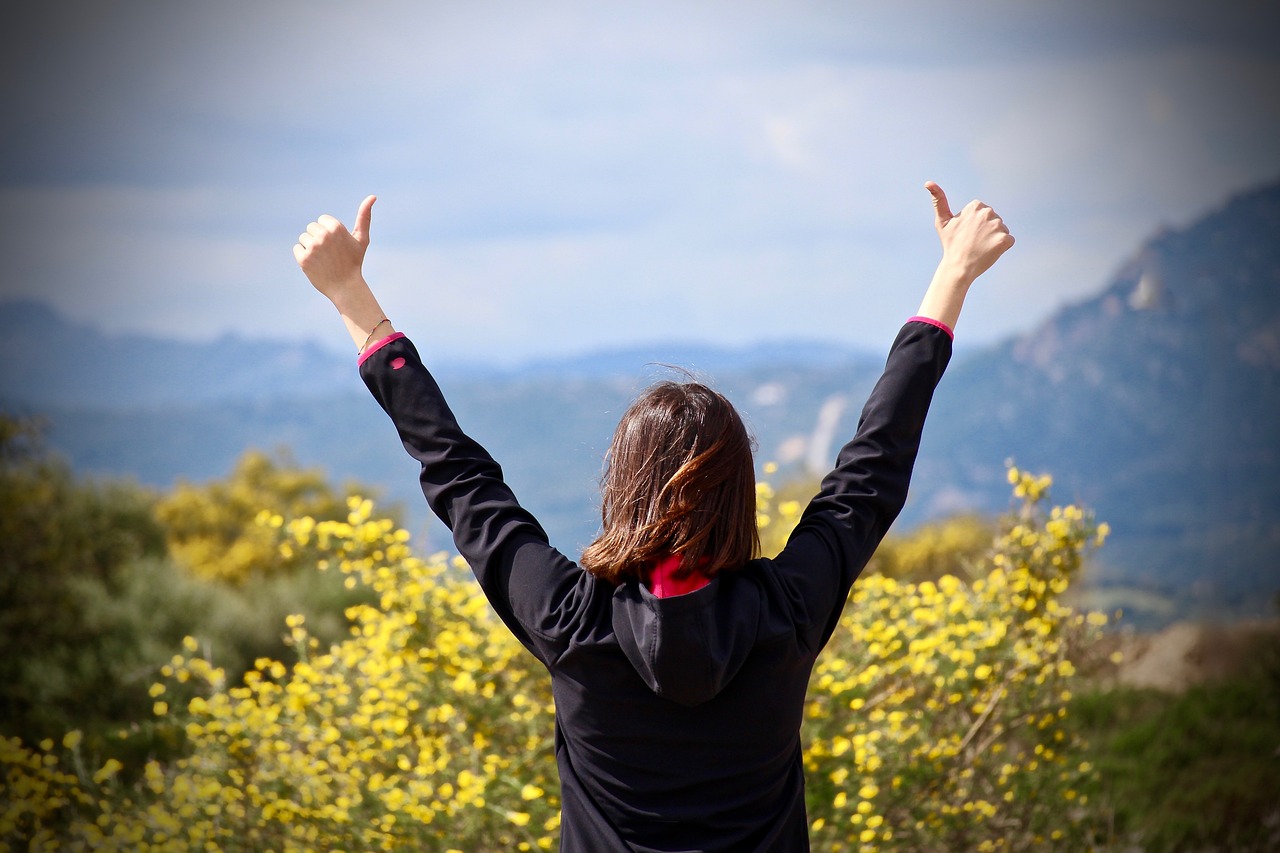 entdecken sie die kraft des positiven denkens! erfahren sie, wie eine optimistische einstellung ihr leben verändern kann, ihre gesundheit verbessert und ihr glück steigert. lassen sie sich von inspirierenden strategien und tipps begleiten, um negative gedanken zu überwinden und eine positive lebensweise zu entwickeln.