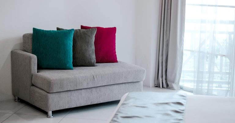 entdecken sie unsere vielfältige auswahl an möbeln für jedes zuhause. von stilvollen sofas bis zu eleganten esstischen – gestalten sie ihre räume mit hochwertigen und funktionalen möbelstücken, die komfort und stil vereinen.