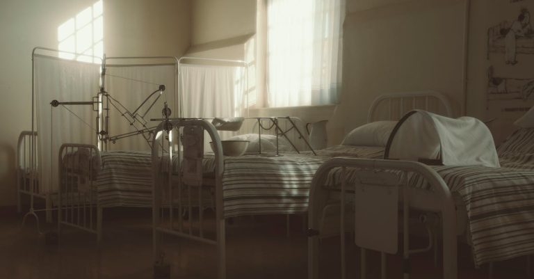 entdecken sie inspirierende raumdesigns, die funktionalität und ästhetik vereinen. lassen sie sich von kreativen ideen für die gestaltung ihrer räume begeistern und finden sie die perfekte atmosphäre für ihr zuhause.